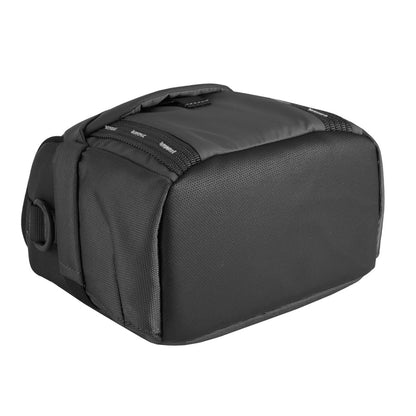 Vanguard VEO Adaptor 15M Shoulder Bag - Black  Interior Size-18x11x15cm