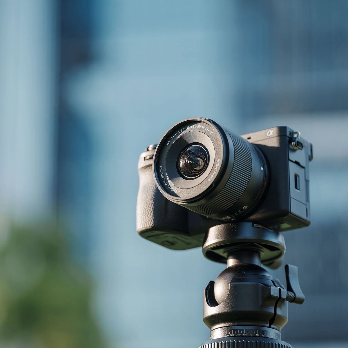 Viltrox AF 9mm f2.8 Air Ultra-Wide APS-C Lens for Sony E-Mount Cameras