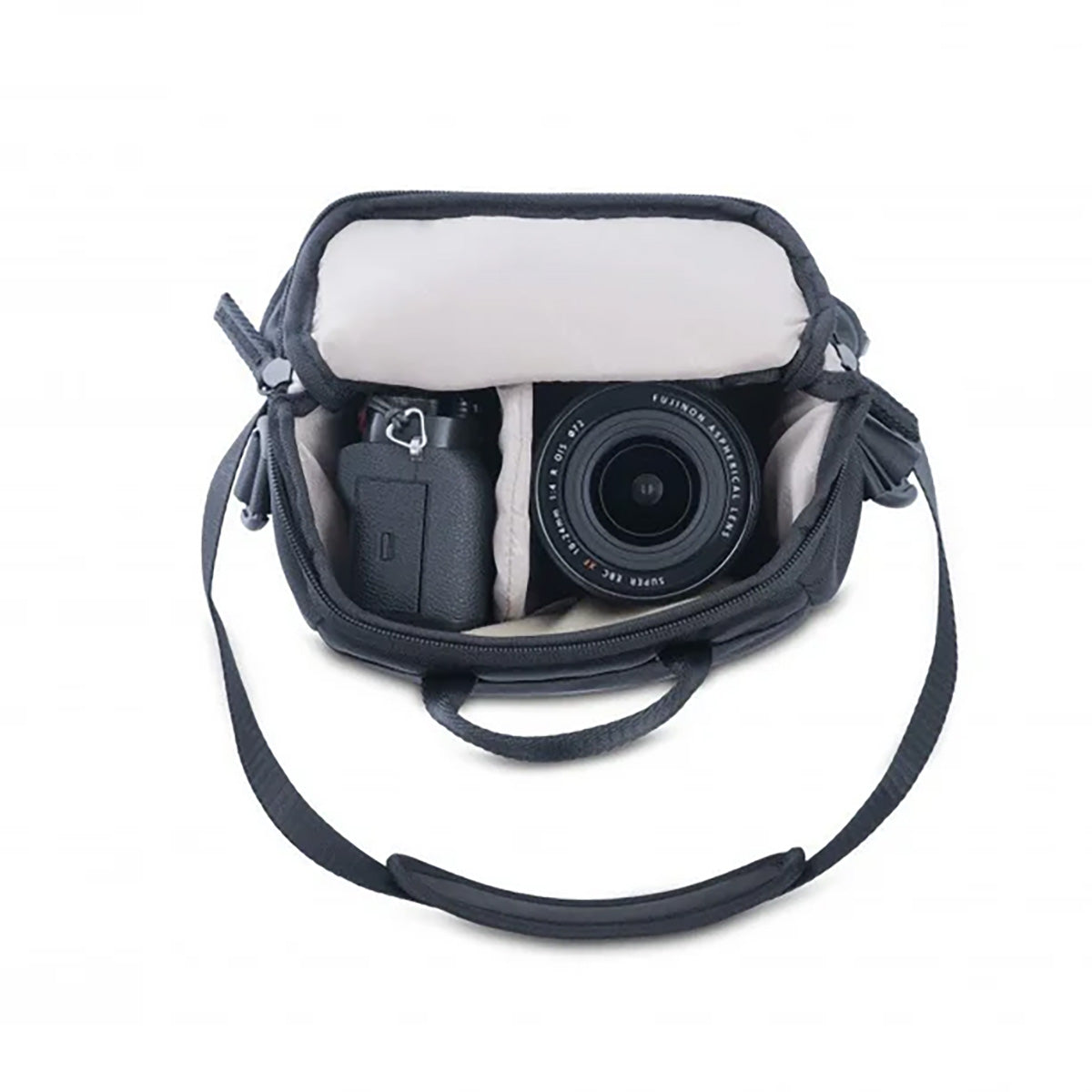 VEO GO 15M BK 3Litre Lightweight Shoulder Bag - Mirrorless Cameras - Black