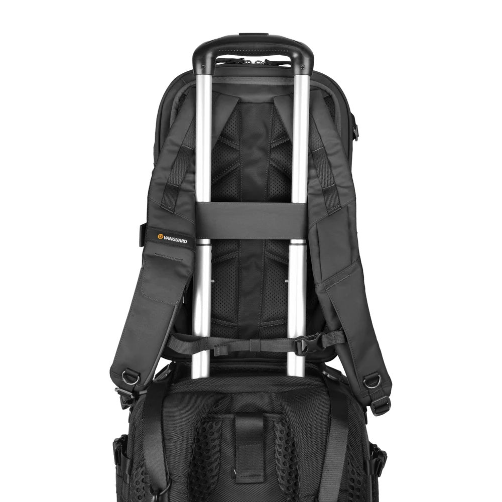 Vanguard VEO Metro 25L Camera &amp; Everyday Backpack with 16" Laptop Compartment – Black
