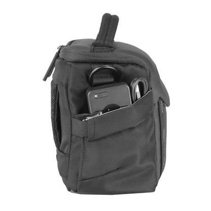 Vanguard VEO Adaptor 15M Shoulder Bag - Black  Interior Size-18x11x15cm