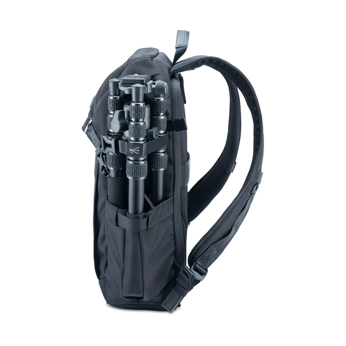 Vanguard VEO GO 42M BK Camera Backpack-Black Internal Dimensions:26x13x43cm