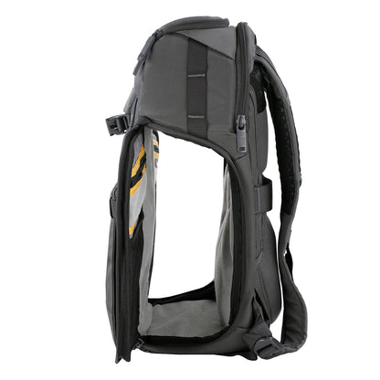 Vanguard Mochila VEO Adaptor S46 Black Modern Camera Backpack w/ USB Port