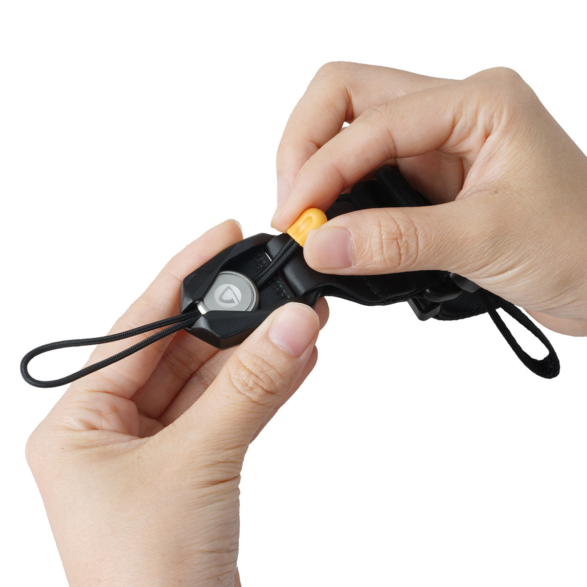 Vanguard Connect Quick NS38 Camera &amp; Binocular Neck Strap with Quick Release – Black